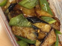 -雪乡人家东北菜·铁锅炖一切(高斯路店)