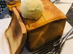 -港丽餐厅(高德置地店)