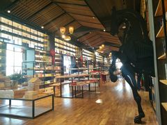 -新华书店(解放中路店)