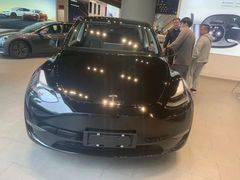 -TESLA 特斯拉(上海太古汇体验店)