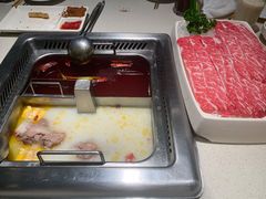 -海底捞火锅鲜切牛肉主题店(长寿路店)