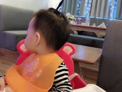 -樱花里音乐餐吧·牛扒椰子鸡(东圃店)