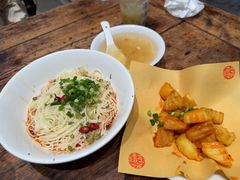 -周小波重庆小面·重庆名小吃(邹容路店)