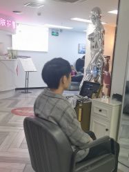 -米娜护肤造型