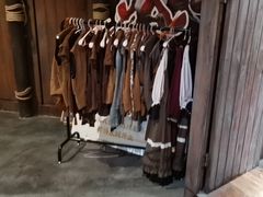 -暴风岛沉浸式体验馆(百联世纪店)