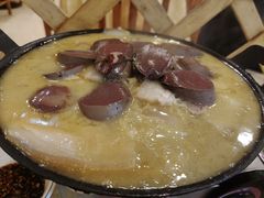 五花肉酸菜血肠-鹤乡东北菜(崮山路店)