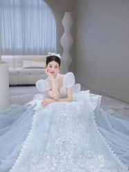 -衣贝姿婚纱礼服馆