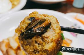 Braised Oyster Stuffed with Minced Meat