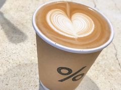 热的咖啡拿铁-% Arabica(京都东山店)