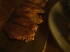 烤中翅-三两三民谣咖啡清吧