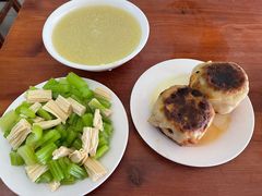 小米粥-宝瑞门钉肉饼店