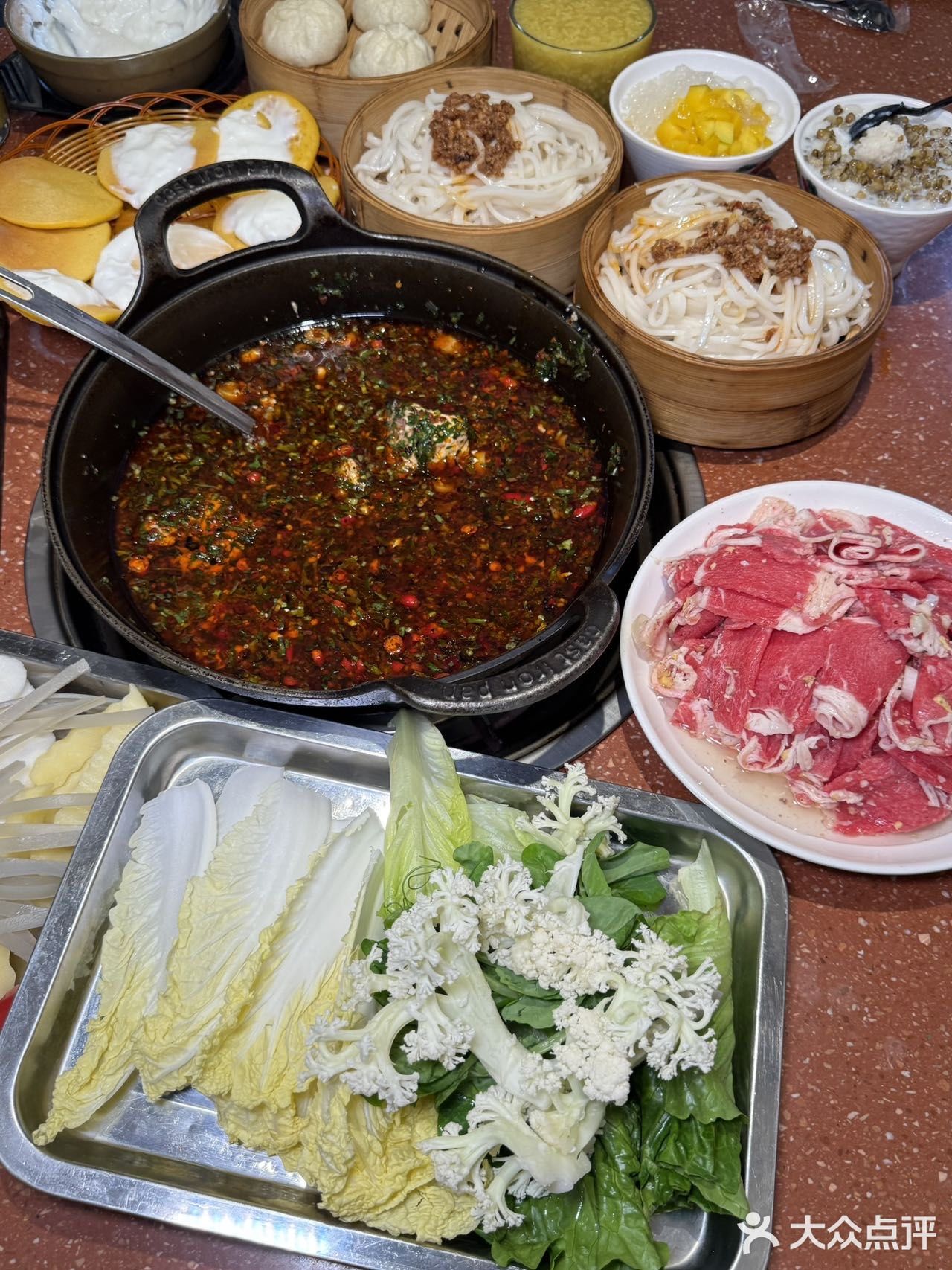 昆明翠湖附近！！果然好吃的都藏的深[流泪]