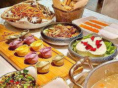 沙茶酱加炸蒜-牛人日志·鲜牛肉骨汤火锅(万科里瑧店)
