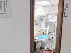 -登特口腔医院(鼓楼东街口店)