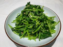 -巷子里小酒馆(繁荣路店)