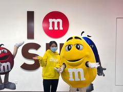 -m豆巧克力世界(上海世茂广场店)