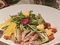 牛肉沙拉配风味骆驼奶酪-龟兹KUCINA·新疆菜(前滩L+PLAZA店)