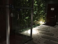 -天鹅恋主题酒店(光谷广场步行街店)