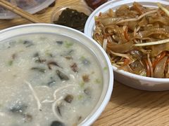 皮蛋瘦肉粥-如轩海鲜砂锅粥(国际能源店)