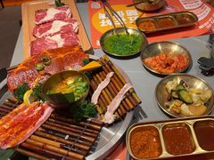 -轻烧烤肉(光谷步行街店)