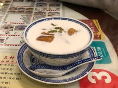 -广信牛奶甜品世家(台东店)