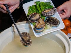 脆口小鲍鱼-海煮叹鲜·粥底火锅·港式海鲜打边炉(赛银国际广场店)