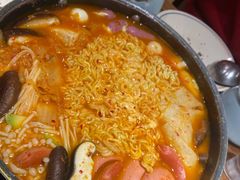 部队年糕火锅-七八冷面·延边朝鲜族美食(欢乐谷店)