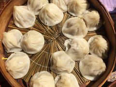 鲜肉小笼-公园饭店