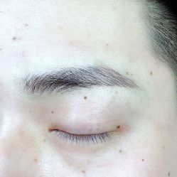 -一个差评成就的纹眉店