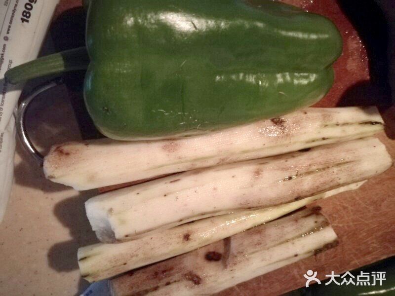 吉祥宴客菜之喜气羊羊山药炒木耳