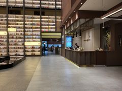 -上海虹桥中心爱琴海亚朵S酒店