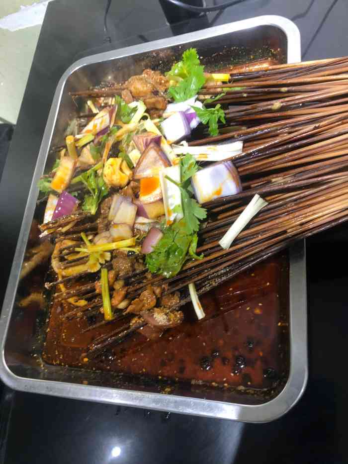 歆瑞源油卤串串-"去了两次都是很早就没菜了,菜品自然就新鲜.
