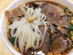 -覃肥叔桂林米粉(粮道街店)