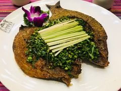 -香巴拉云南餐厅(华莱坞店)