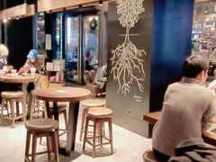 大堂-星巴克(七宝领展广场1F店)