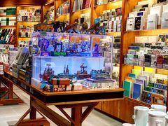 -西西弗书店&矢量咖啡(凯德晶萃广场店)