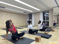 -酉嘉瑜伽YO+YOGA