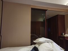 -维也纳酒店(广州番禺市桥地铁站店)