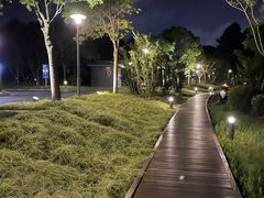 -上海滴水湖皇冠假日酒店