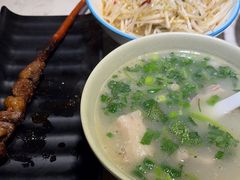 -丁里羊肉小镇(天鹅湖总店)