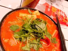 -肥汁米蘭香港米线(长宁来福士店)