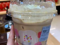 珞珈樱花拿铁-瑞幸咖啡(荣德国际店)