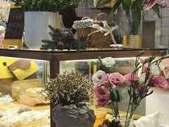 -Meet patisserie