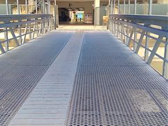 -丹东路渡口(轮渡站)