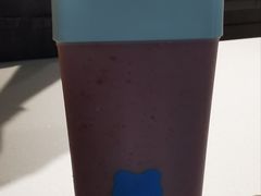 草莓益生菌酸奶-兰熊鲜奶(西直门凯德mall店)