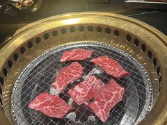 -山川小町·极番烧肉(新地假日广场店)