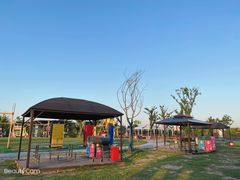 -季高兔窝窝亲子园(上海薰衣草公园店)