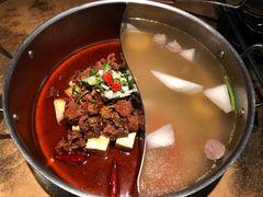 特色牛腩鸳鸯锅-左庭右院鲜牛肉火锅(新梅广场店)