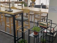 -两知·自习室(三峡广场总店)