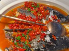 老坛剁椒蒸鲜活鱼头-老湘村·湖南土菜(天河维多利店)